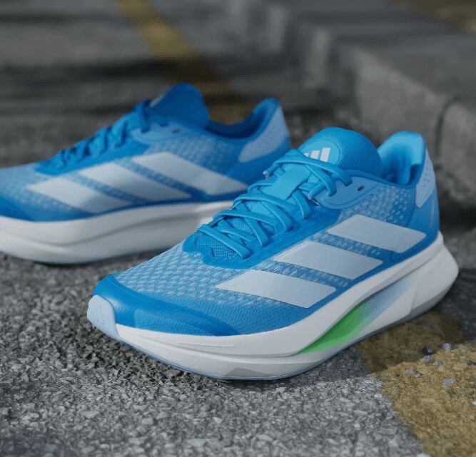 Tênis Adidas Duramo SL Azul centralizado na foto